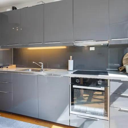 Spacious Top-floor With View And Private Balcony