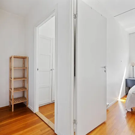 شقة Spacious Top-floor With View And Private Balcony