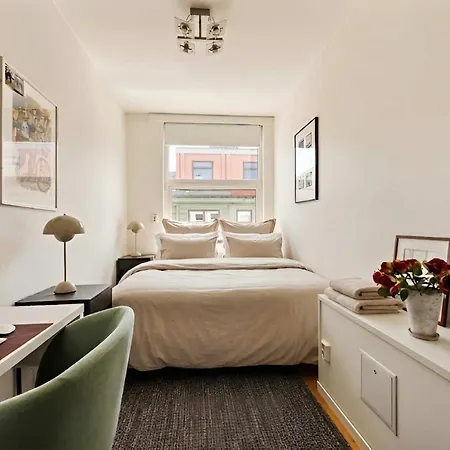 Apartman Spacious Top-floor With View And Private Balcony