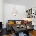 Spacious Top-floor With View And Private Balcony Apartmán *
